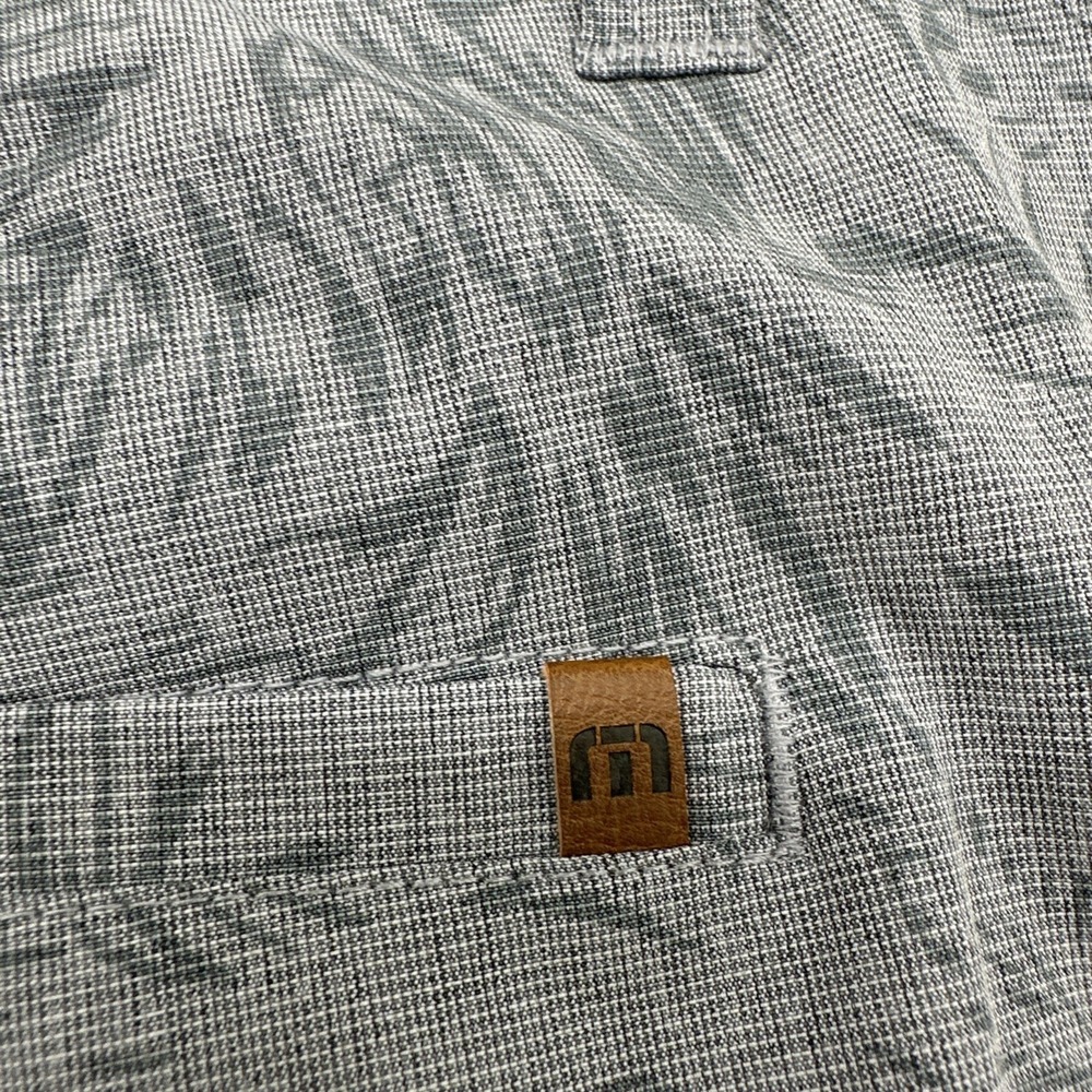 TravisMathew Jaguar Golf Shorts Mens 42 Grey Tropical Leaf Eco Performance New - Picture 6 of 6